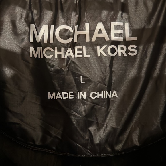 Michael Kors Puffer vest black size Large - Picture 5 of 6